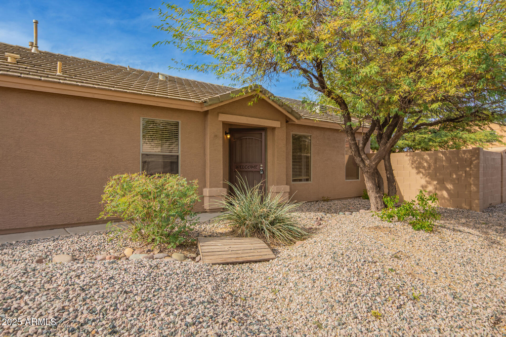 42346 W Sunland Drive - Photo 6