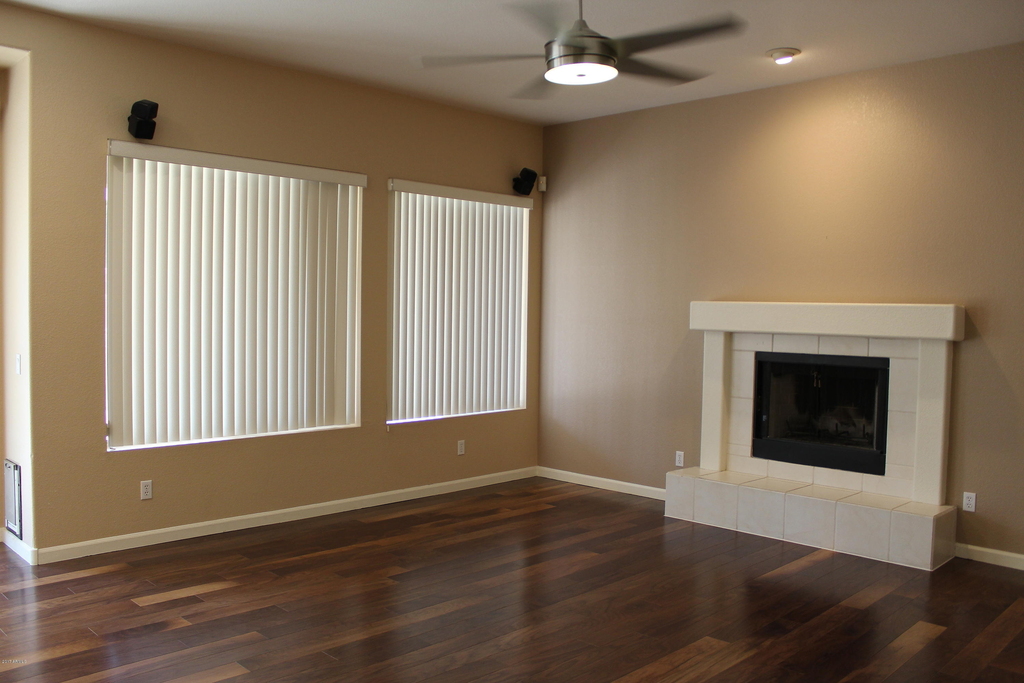 5435 W Buffalo Street - Photo 5