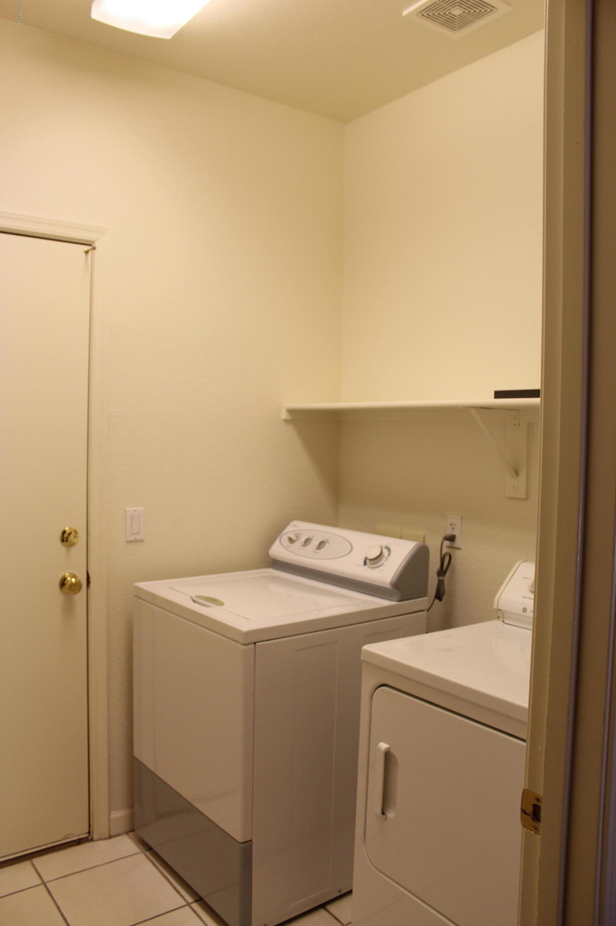 5435 W Buffalo Street - Photo 11