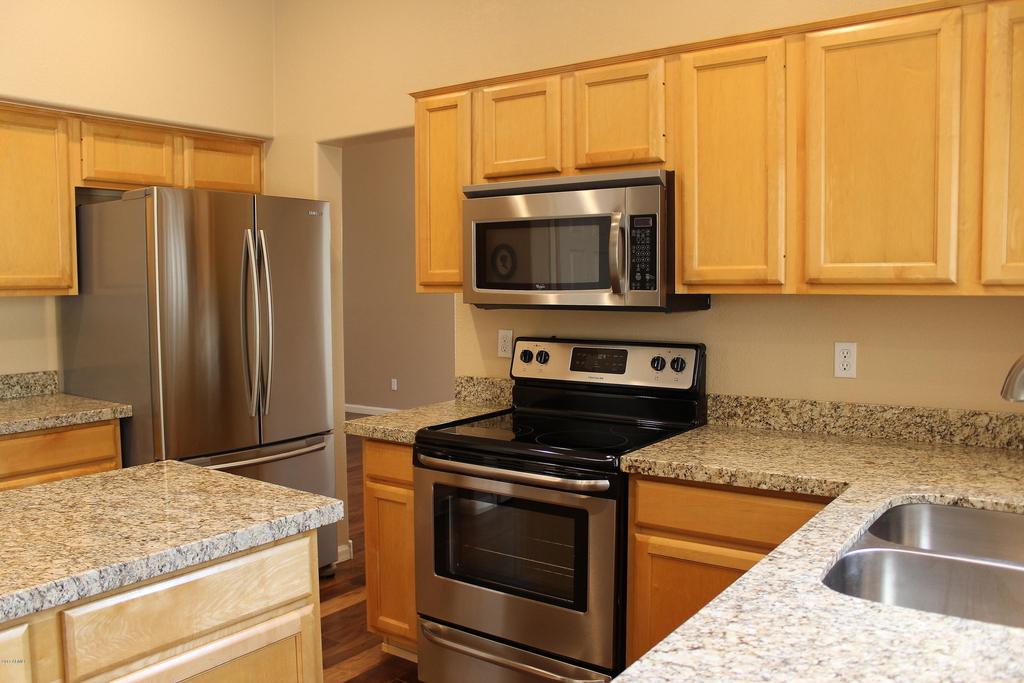 5435 W Buffalo Street - Photo 9