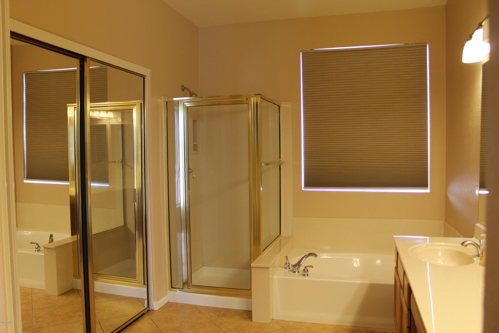 5435 W Buffalo Street - Photo 21