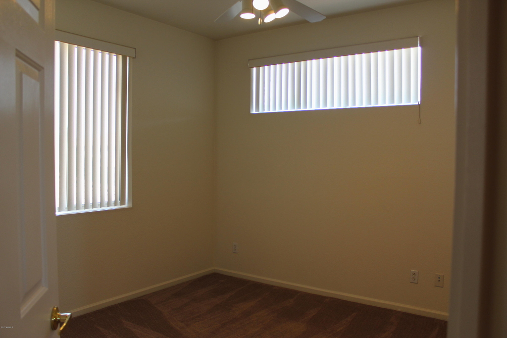 5435 W Buffalo Street - Photo 16