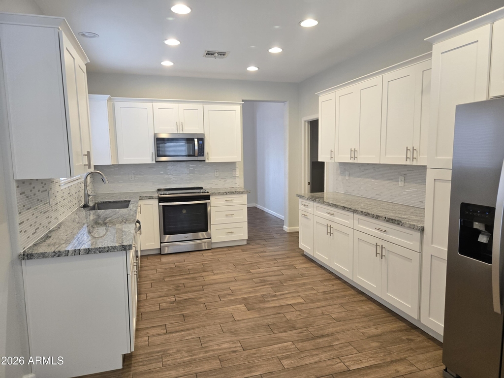 3525 W Twain Drive - Photo 19