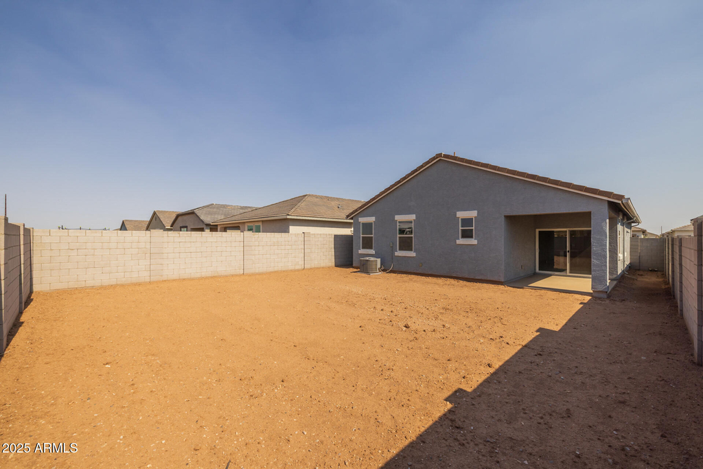 38125 W Excussare Way - Photo 20