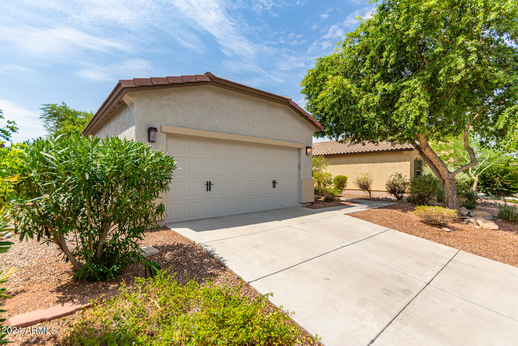 10847 W Avenida Del Rey -- - Photo 2