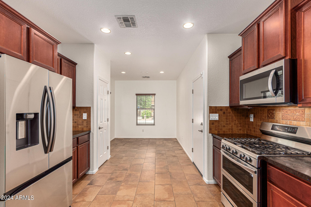 10847 W Avenida Del Rey -- - Photo 14
