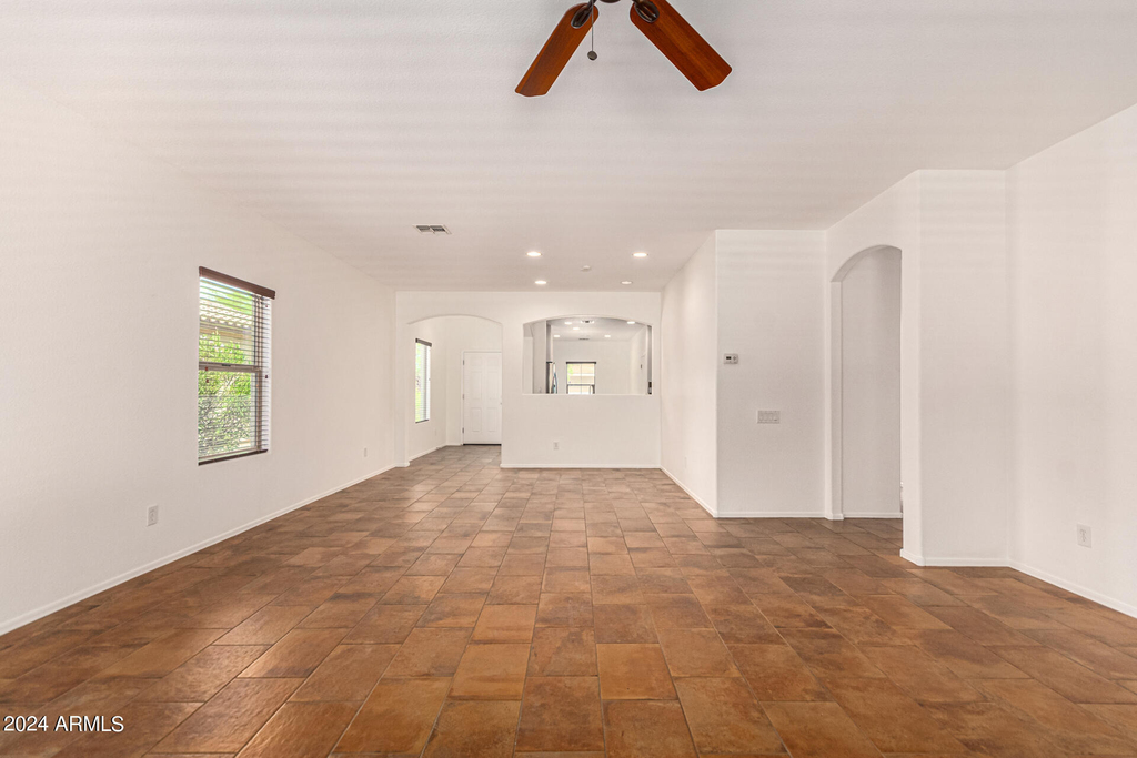 10847 W Avenida Del Rey -- - Photo 10