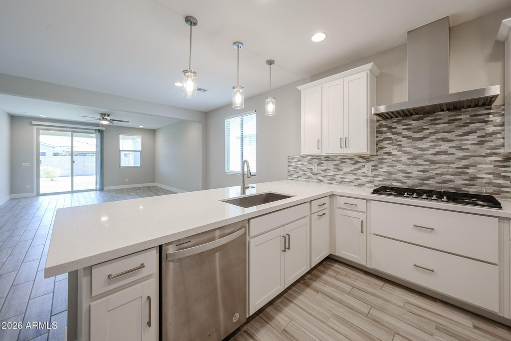 17333 W Pershing Street - Photo 3
