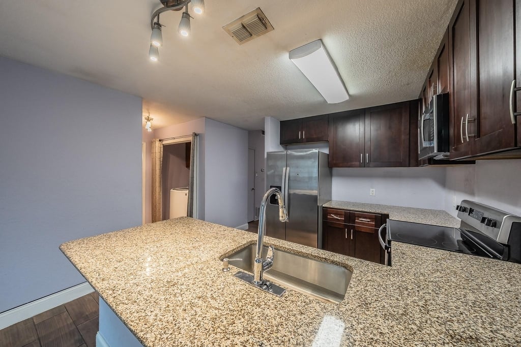 5003 Maryanna Way - Photo 16