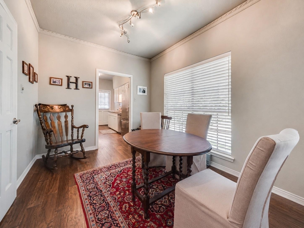4349 Bellaire Drive S - Photo 7