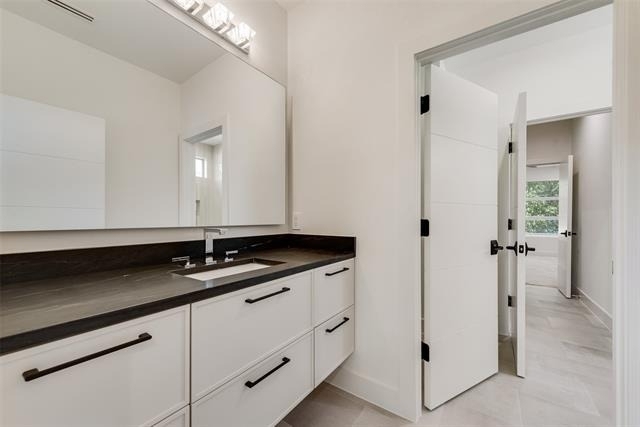6411 Royal Lane - Photo 20