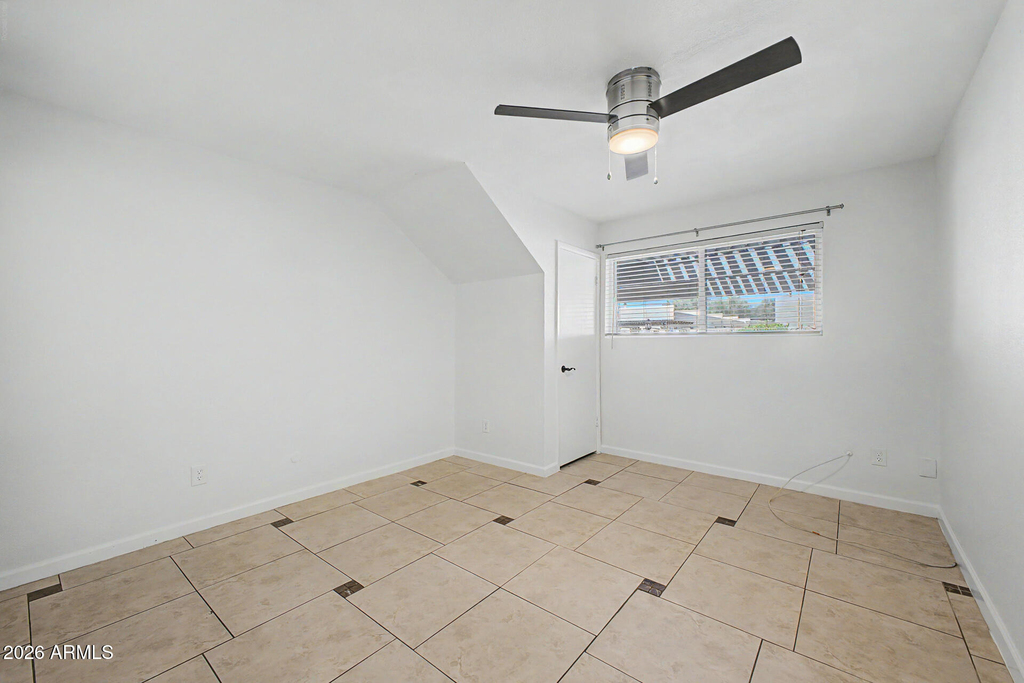 2225 E Catalina Drive - Photo 10