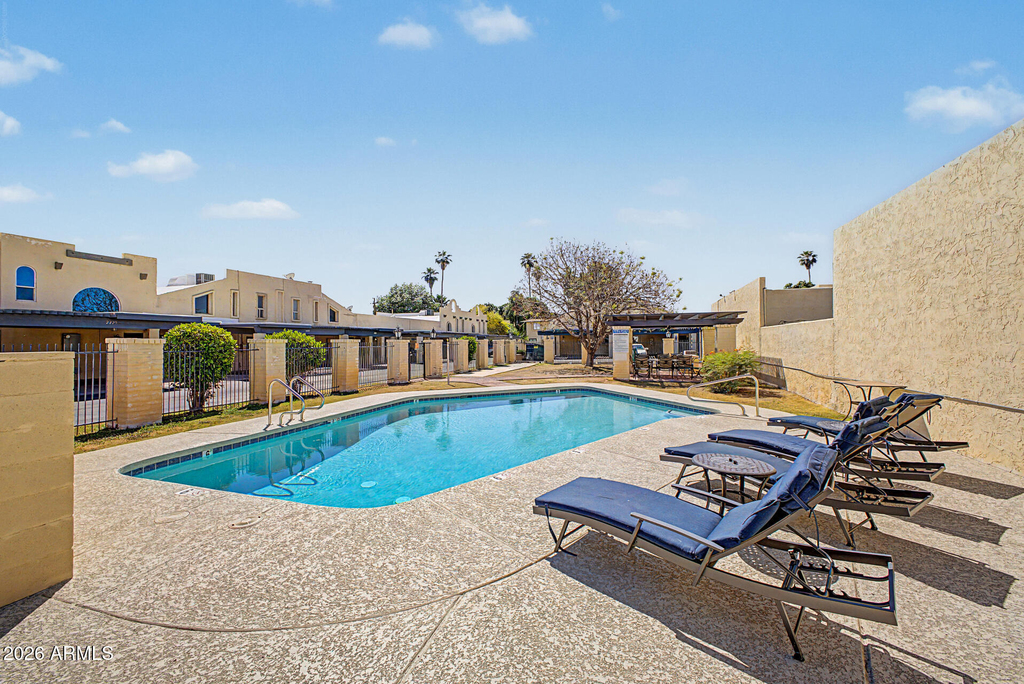 2225 E Catalina Drive - Photo 34