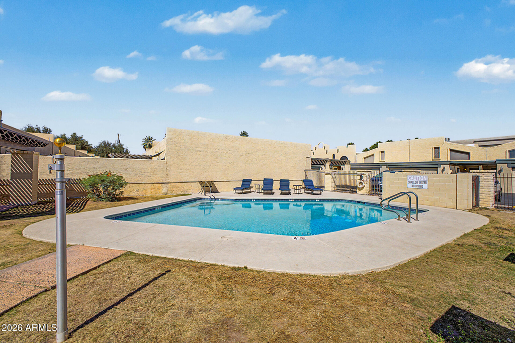 2225 E Catalina Drive - Photo 35