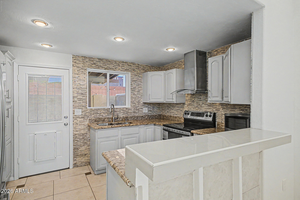 2225 E Catalina Drive - Photo 6
