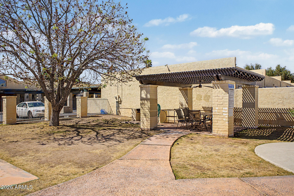 2225 E Catalina Drive - Photo 36