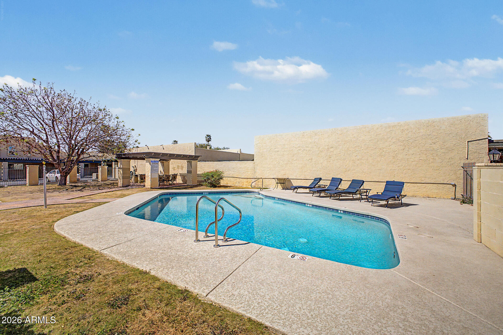 2225 E Catalina Drive - Photo 32