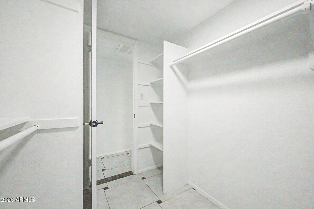 2225 E Catalina Drive - Photo 20