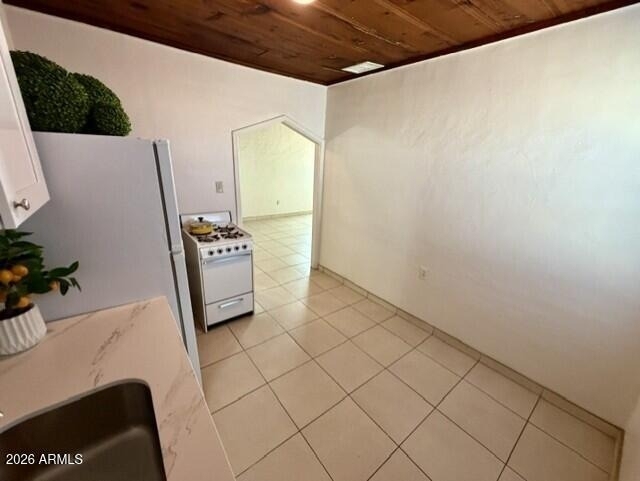 925 E Turney Avenue - Photo 4
