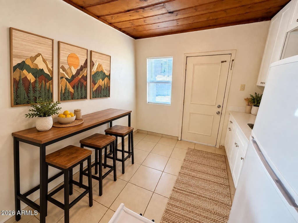 925 E Turney Avenue - Photo 34