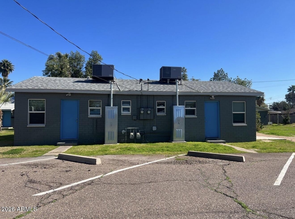 925 E Turney Avenue - Photo 43