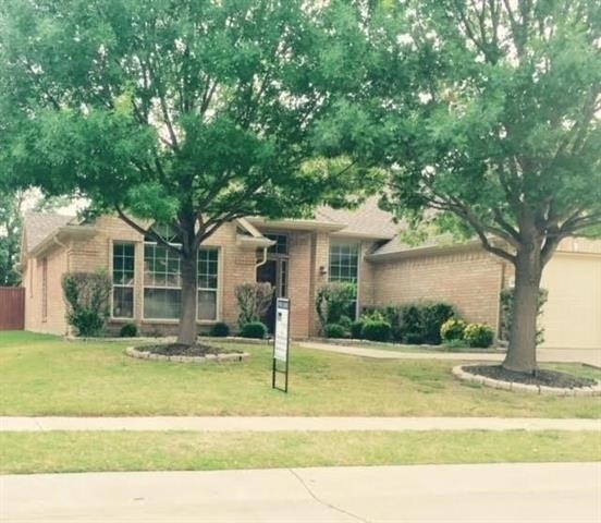 1004 Royal Oaks Drive - Photo 0