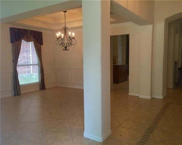 1004 Royal Oaks Drive - Photo 2