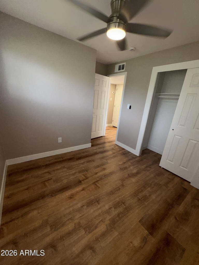 493 E Erie Street - Photo 5
