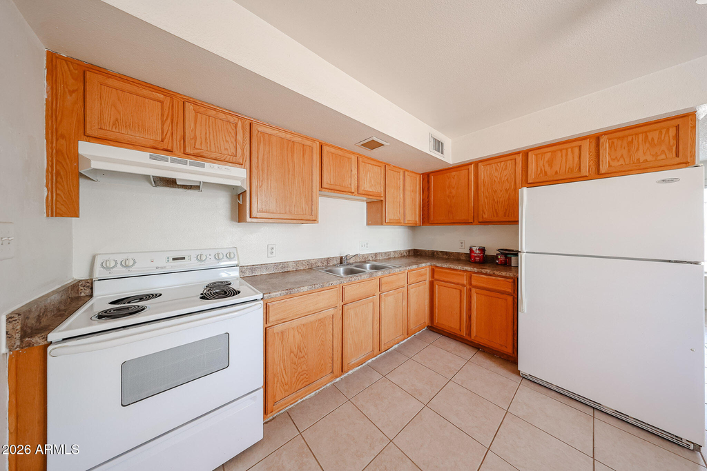 1233 E Henry Street - Photo 18