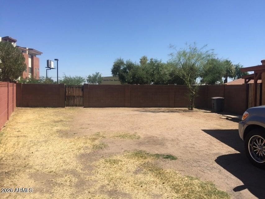 1233 E Henry Street - Photo 11