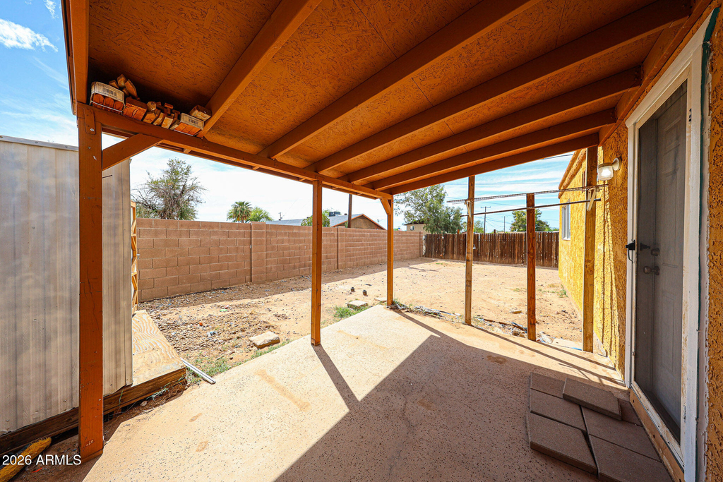 1233 E Henry Street - Photo 28