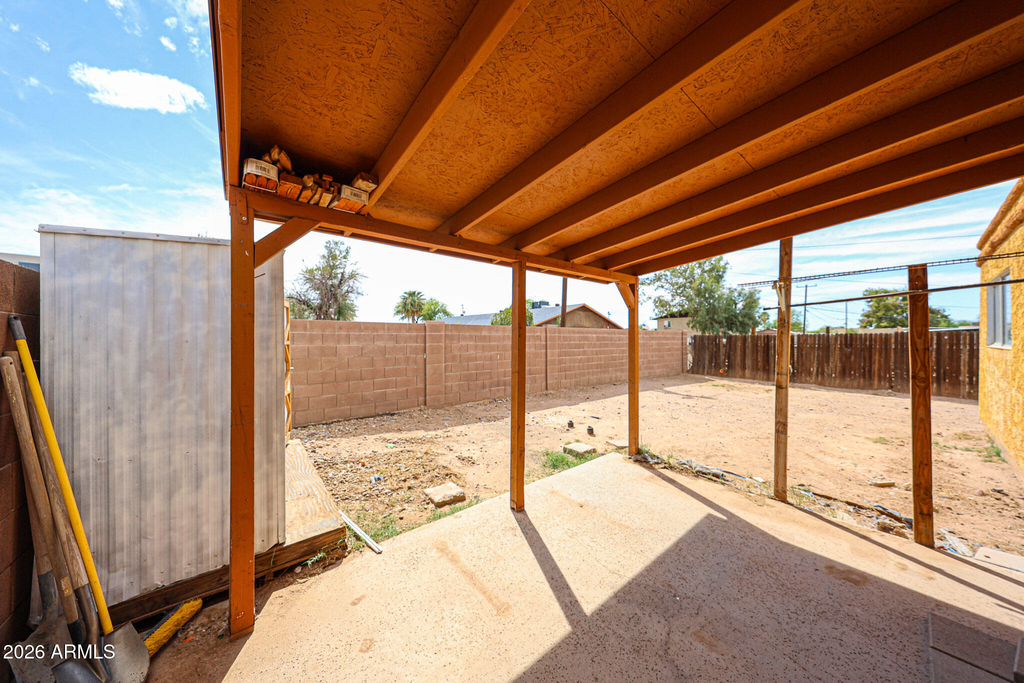1233 E Henry Street - Photo 24