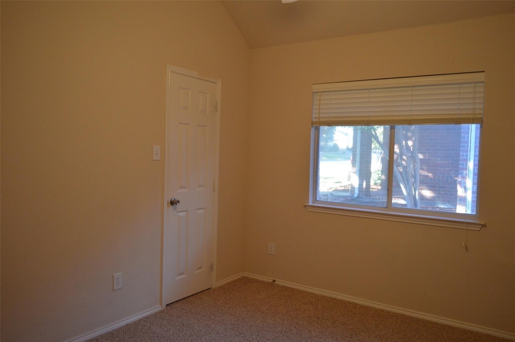 7512 Sonoma Valley Drive - Photo 7