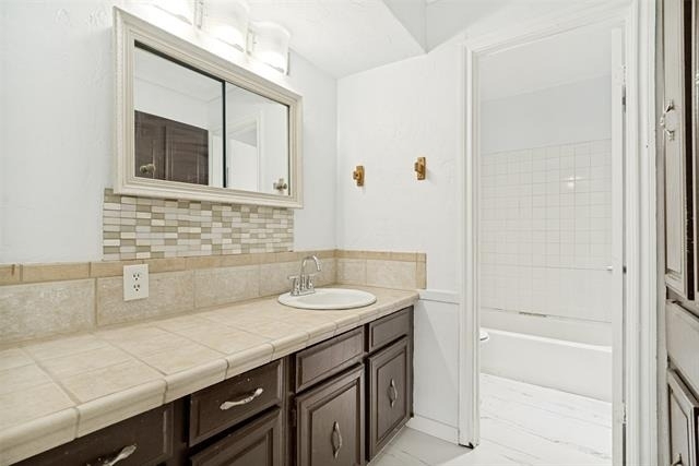 8805 N Normandale Street - Photo 21