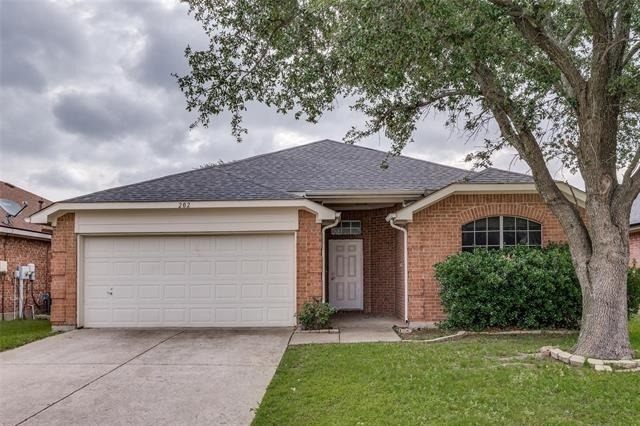 202 Trenton Drive - Photo 0