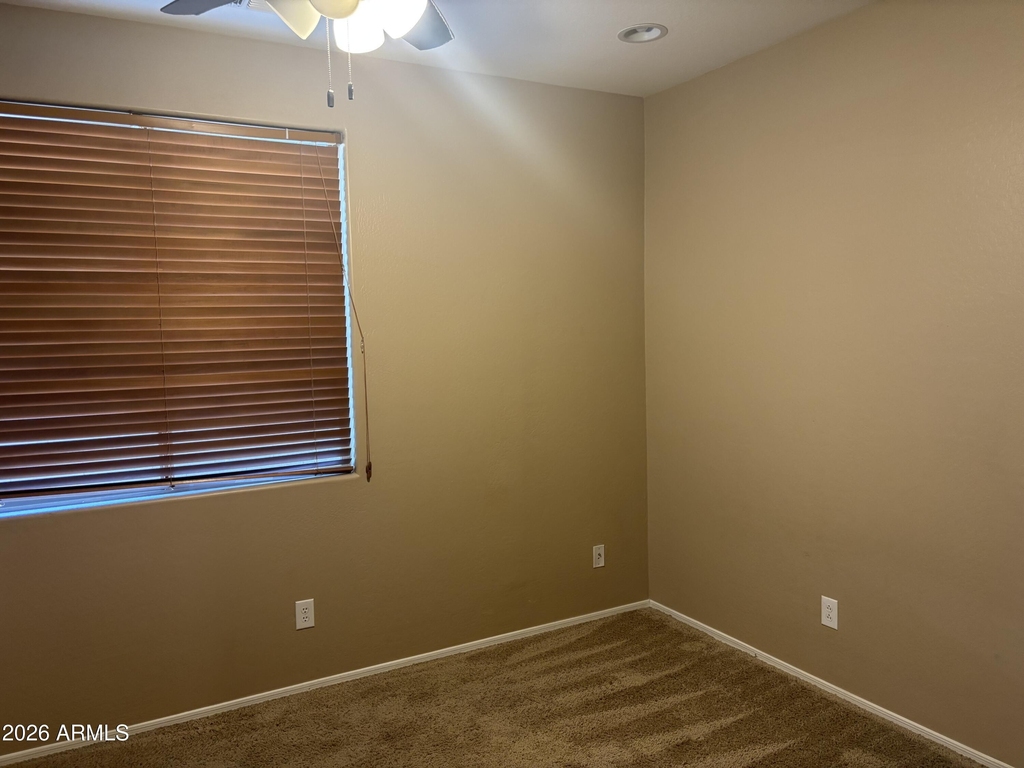 18045 W Carol Avenue - Photo 10