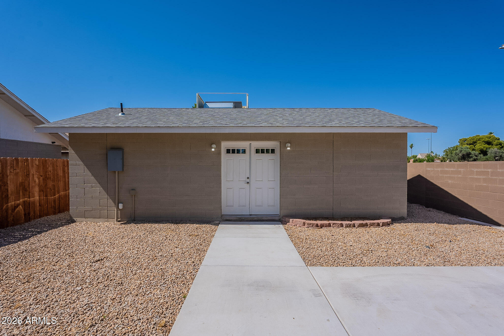 523 N Pasadena -- - Photo 1
