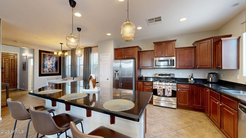 3272 E Meadowview Drive - Photo 9
