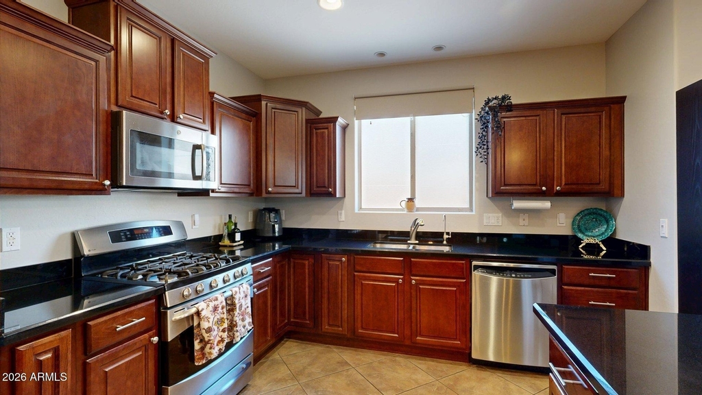 3272 E Meadowview Drive - Photo 12