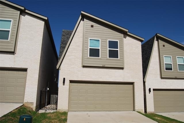369 Oakbend Drive - Photo 2