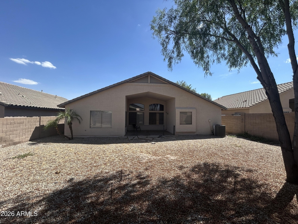 434 E Chicory Place - Photo 3