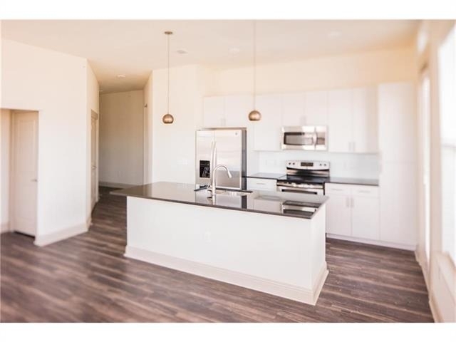 2901 W 5th Street - Photo 4