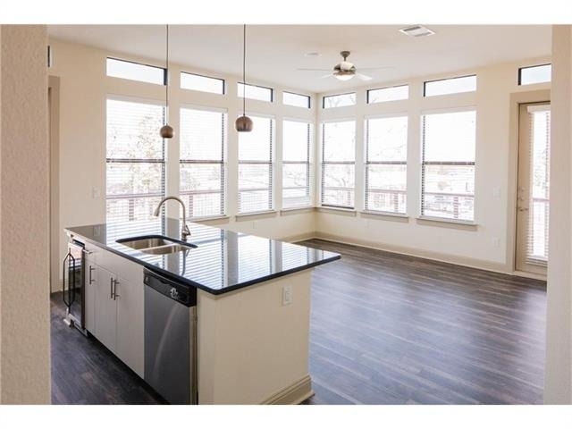 2901 W 5th Street - Photo 2