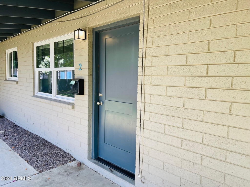 4601 N 12th Avenue - Photo 2