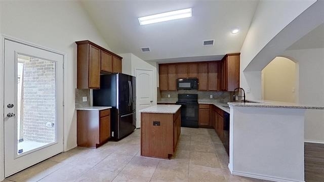 109 N Henrietta Street - Photo 10