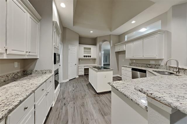 6704 Catalpa Trail - Photo 6