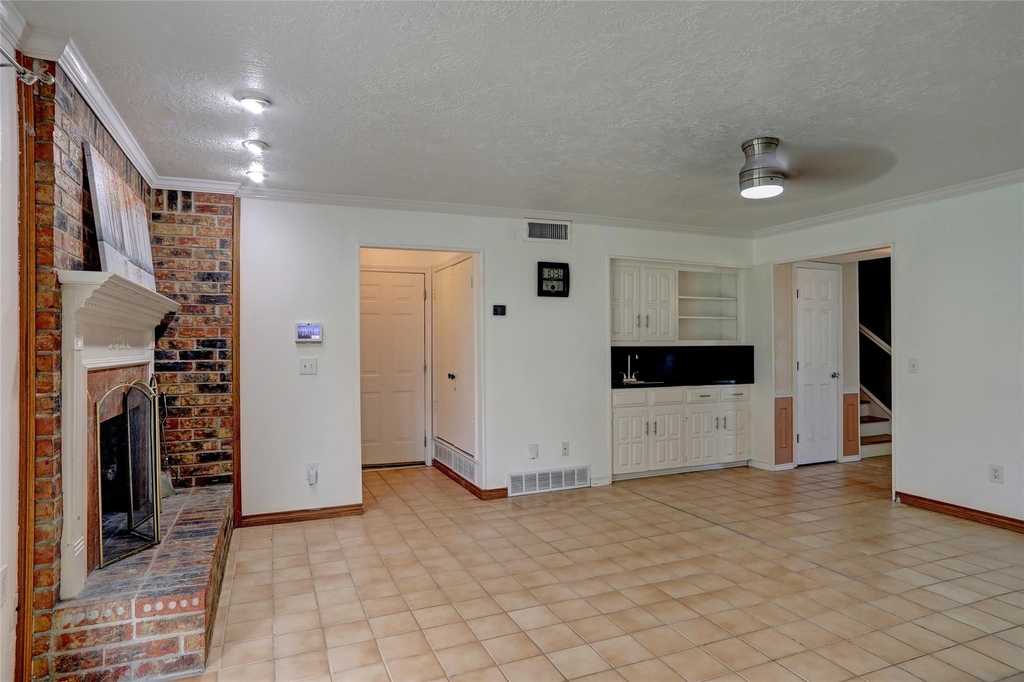 2102 Apollo Road - Photo 3