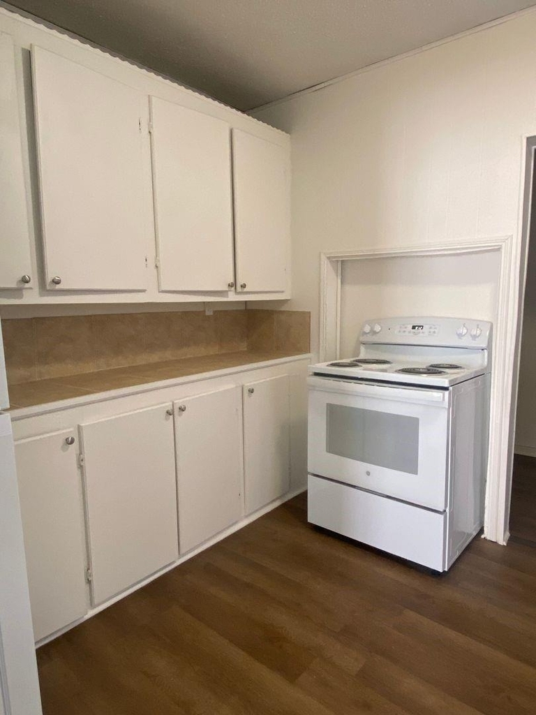 726 Ross Avenue - Photo 6