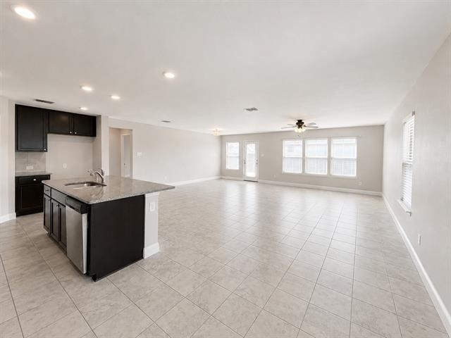 2605 Wesley Avenue - Photo 4