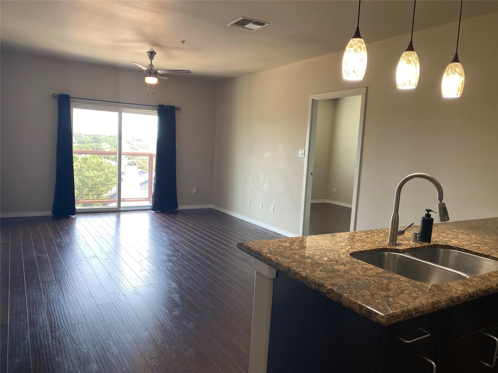 1100 W Trinity Mills Road - Photo 15